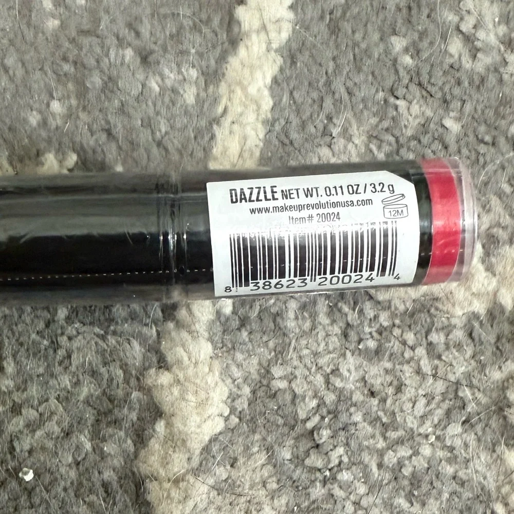 MAKEUP REVOLUTION Set of 3 lipsticks classic‎ red, plum, pink